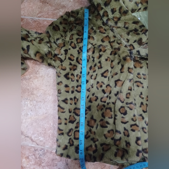 Leopard Print Faux Fur Jacket - Picture 8 of 8
